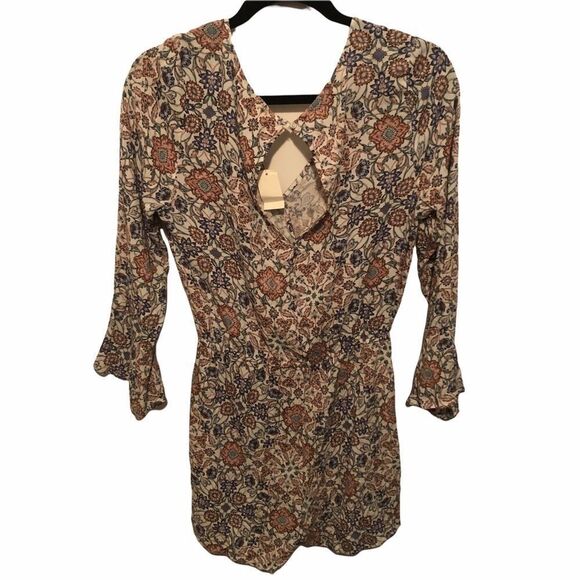 NWT AEROPOSTALE - Tan Floral Romper Pockets MSRP:50 Women’s Medium M - Picture 2 of 7